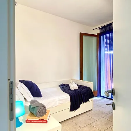 Cala Gavetta Nuovo Trilocale Sul Porticciolo Turistico